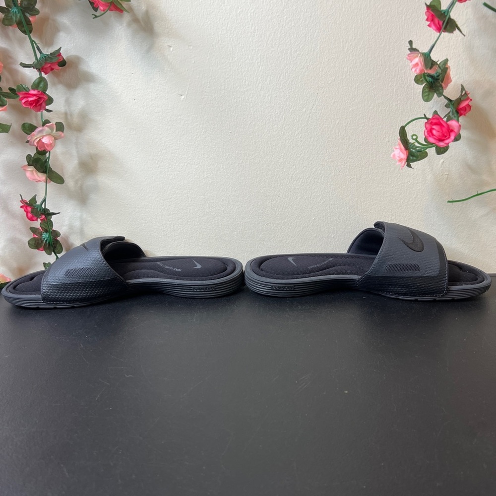 ๐น Nike Solarsoft Comfort Mens Size 11 US Black Slip On Slides Sandal 705513-090 - Picture 7 of 13